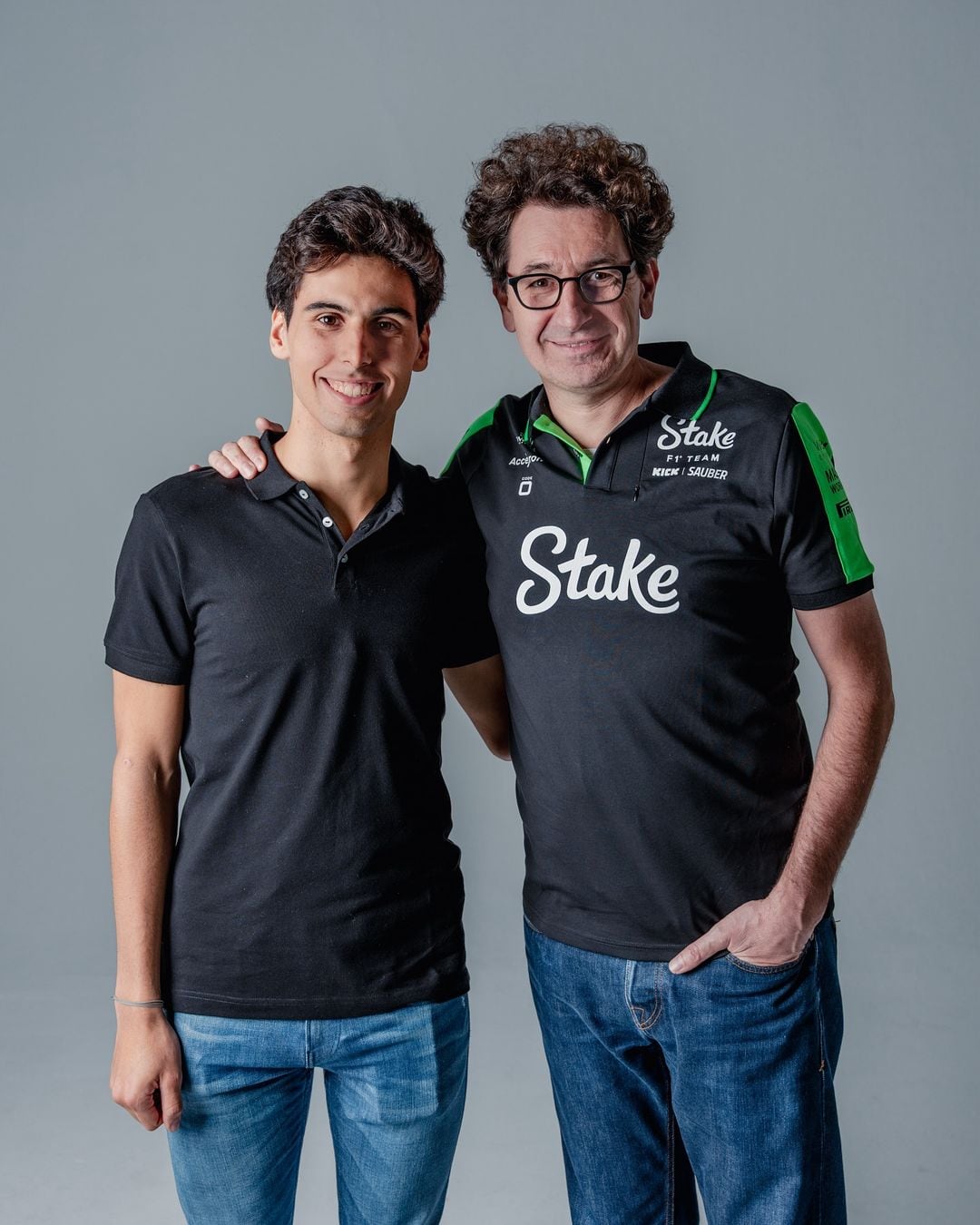 Gabriel Bortoleto junto al ingeniero en jefe de Sauber, Mattia Binotto