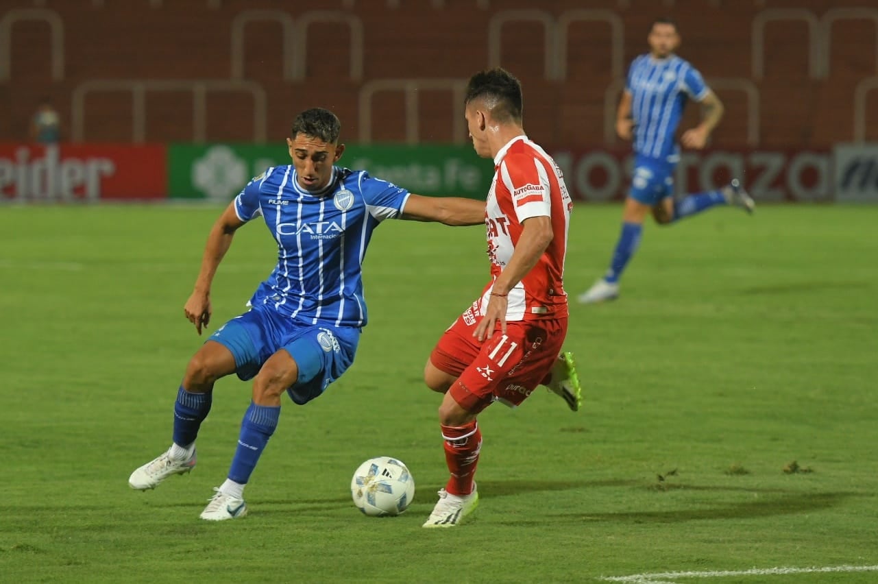 Por la quinta fecha de la Copa de la Liga Profesional, el Tomba recibe a Unión SF en el estadio Malvinas Argentinas. / Ignacio Blanco (Los Andes).