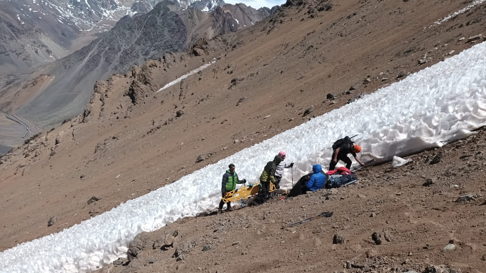 Rescate de un andinista en Mirador del Torassa, Potrerillos, Luján (Prensa Ministerio de Seguridad)