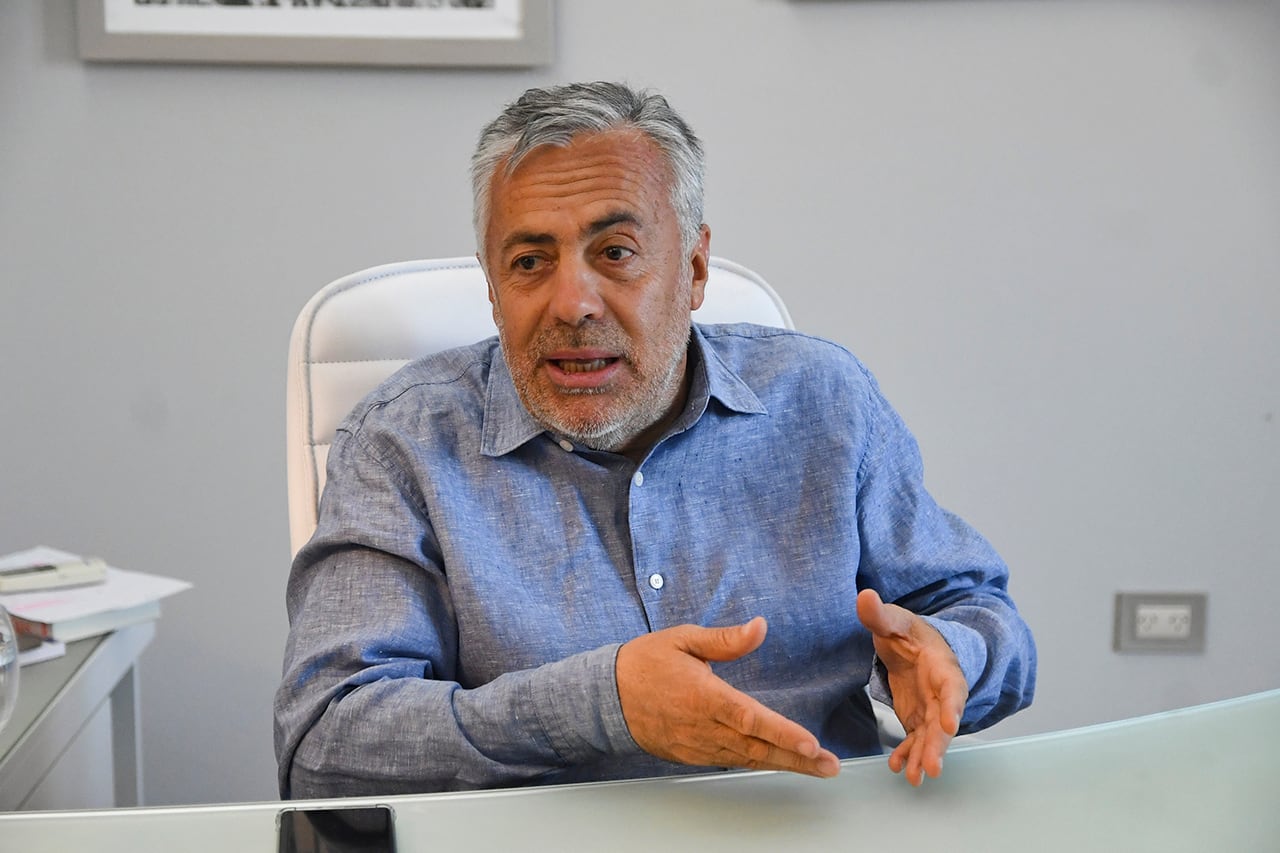 Entrevista a Alfredo Cornejo gobernador de Mendoza. Foto: Ramiro Gómez / Los Andes