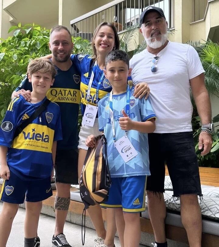 Pampita en el Maracaná alentando a Boca.