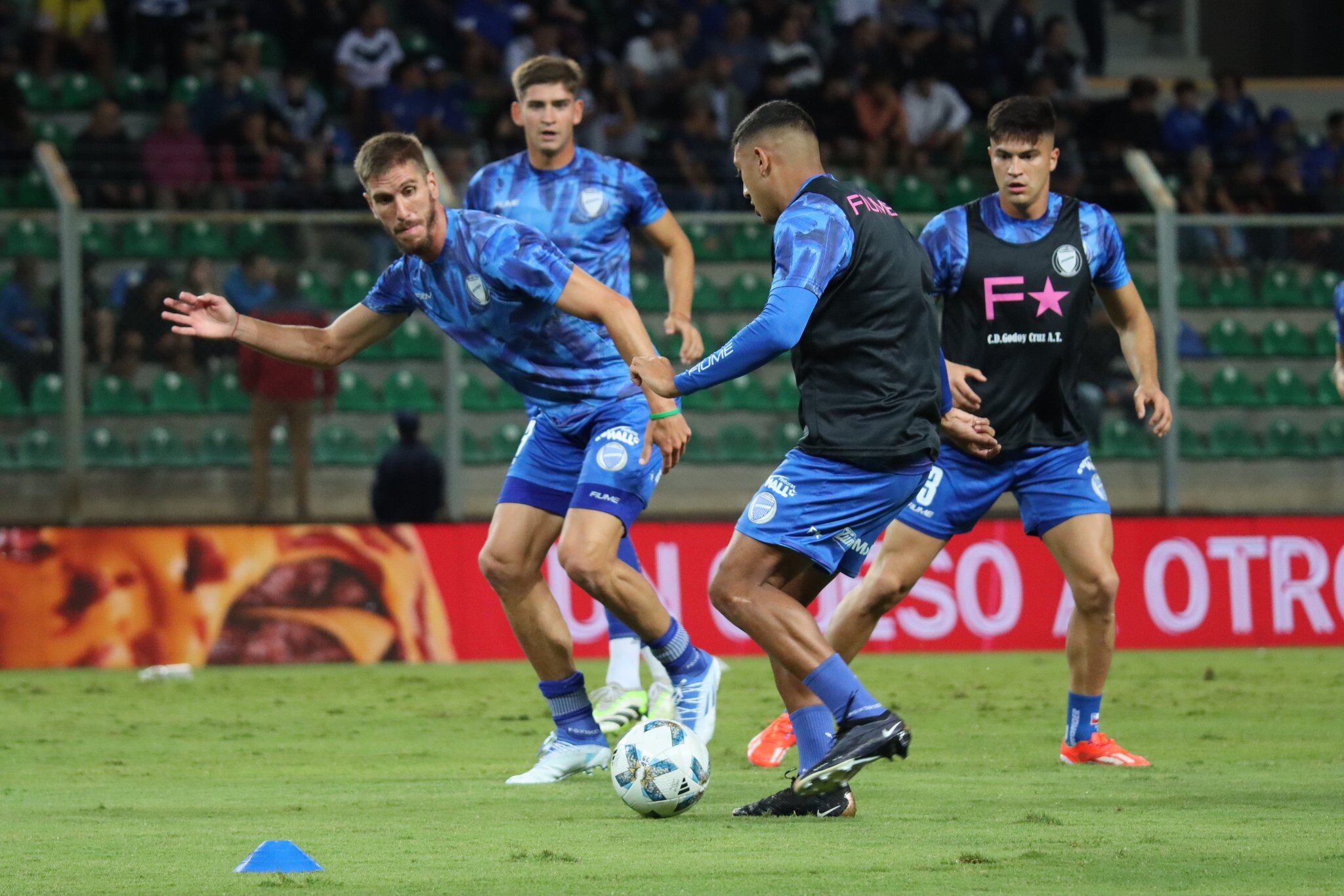 Por los cuartos de final, de la Copa de la Liga Profesional, Godoy Cruz se mide con Vélez. / Gentileza: Prensa Godoy Cruz.