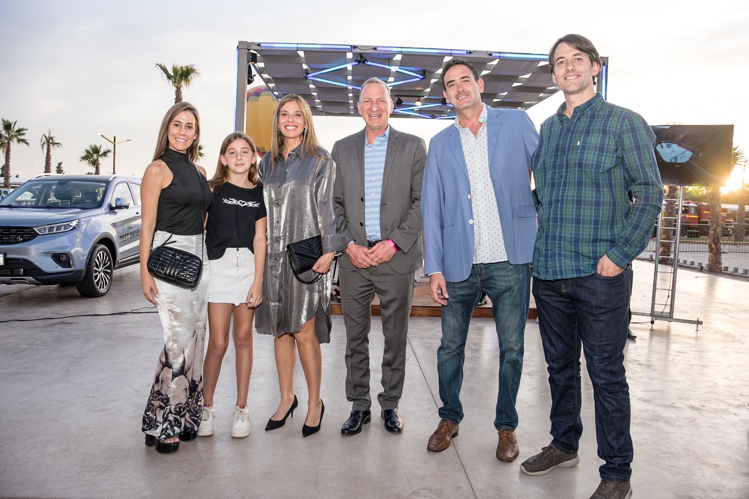 Laura Azor, Guillermina Sarfati, Valeria Carbonero, Gabriel Kemelmajer, Gabriel Sarfati y Mario Carbonero