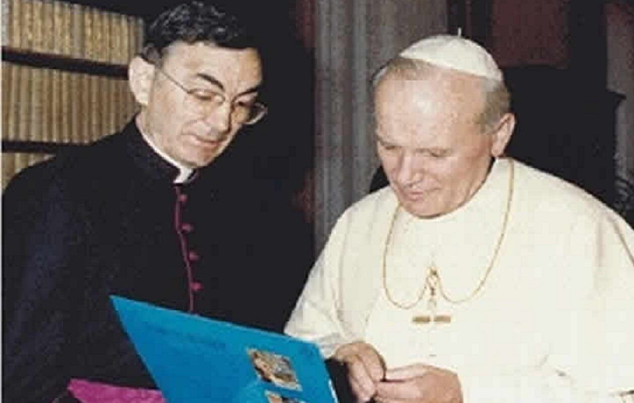 En los años 70, Juan Pablo II nombró a Gabaráin prelado de Su Santidad - 