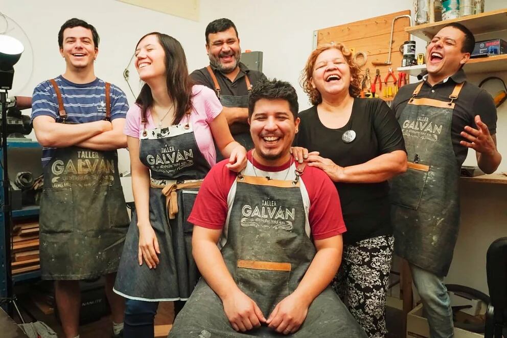 Taller Galván, el grupo de luthiers que ayudó a cumplir el sueño de Mateo.