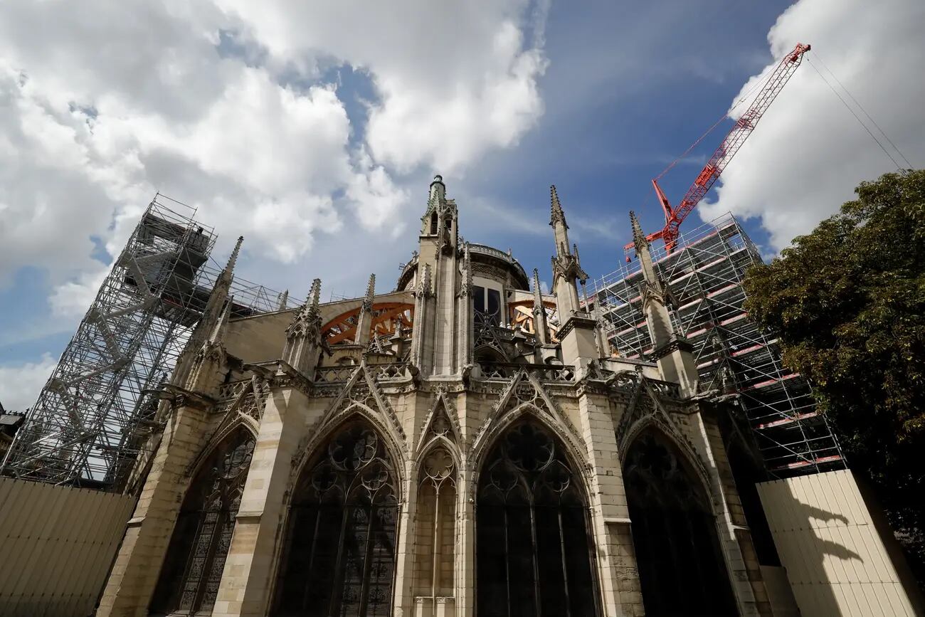 Obras de restauración en la Catedral de Notre Dame.