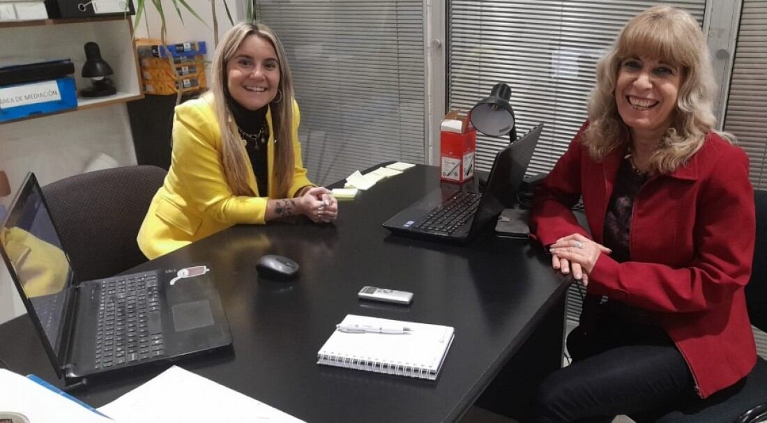 Camila Sánchez Cabrera y Liliana Magni, integrantes del proyecto Crisol UNCUYO.