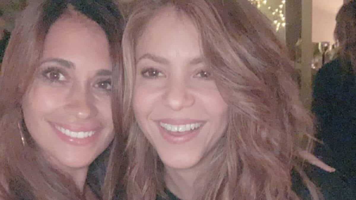 Shakira y Antonela Roccuzzo tiempo atrás. La colombiana fue a la boda de Messi en Rosario.