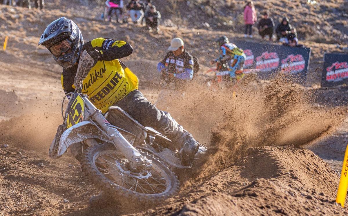 El piloto mendocino, Agustín Gollano, logró la corona en el Campeonato Argentino de Motocross tras una destacada temporada. / Gentileza