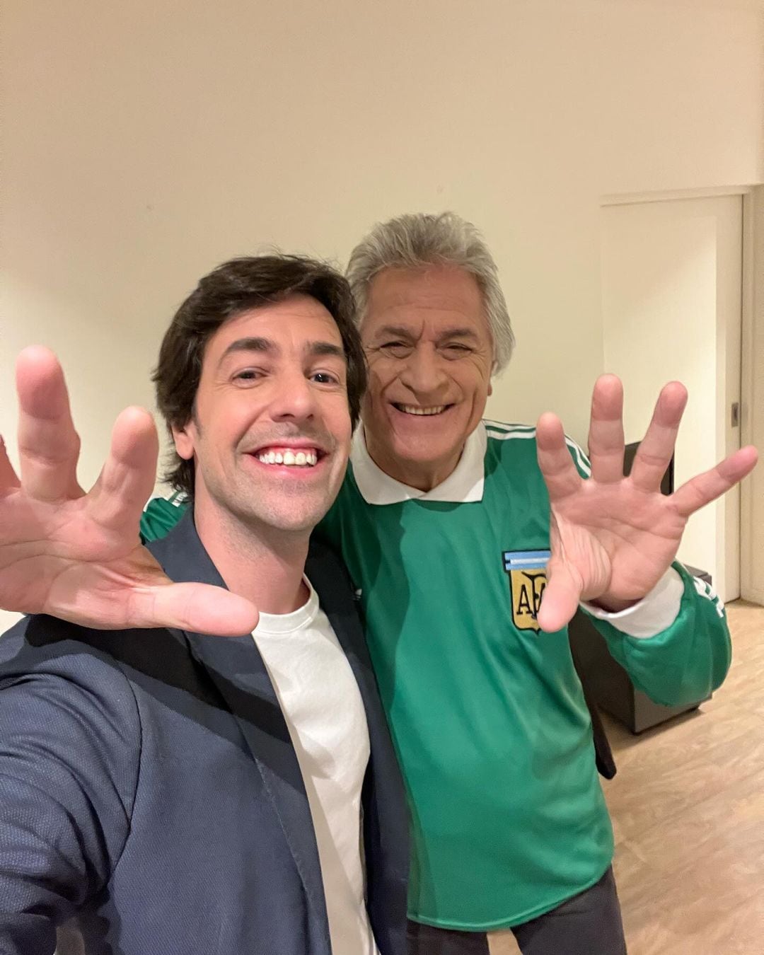 Willy Magia hizo aparecer al Pato Fillol sobre el escenario y todo el mundo se volvió loco