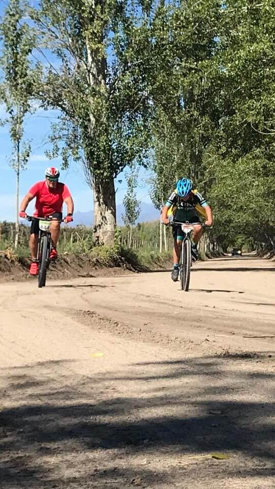 Fredy Carleti en una de las fotos que había compartido en su Facebook, disfrutando de andar en bicicleta