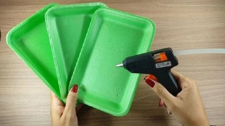 Con esta sencilla y económica idea de reciclaje, tu cocina se va a poder llenar de estilo y encanto. 