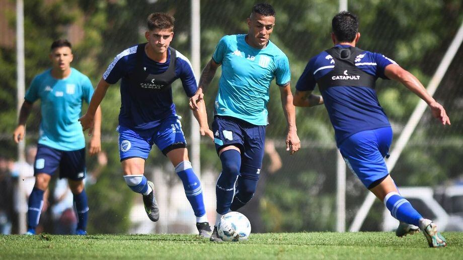 Racing venció a Godoy Cruz en un amistoso de pretemporada. 