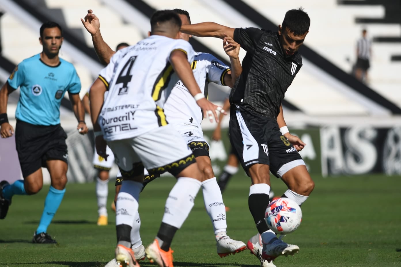 Por la 10ma. fecha de la Primera Nacional, Gimnasia y Esgrima recibe a Almirante Brown. / José Gutiérrez (Los Andes).