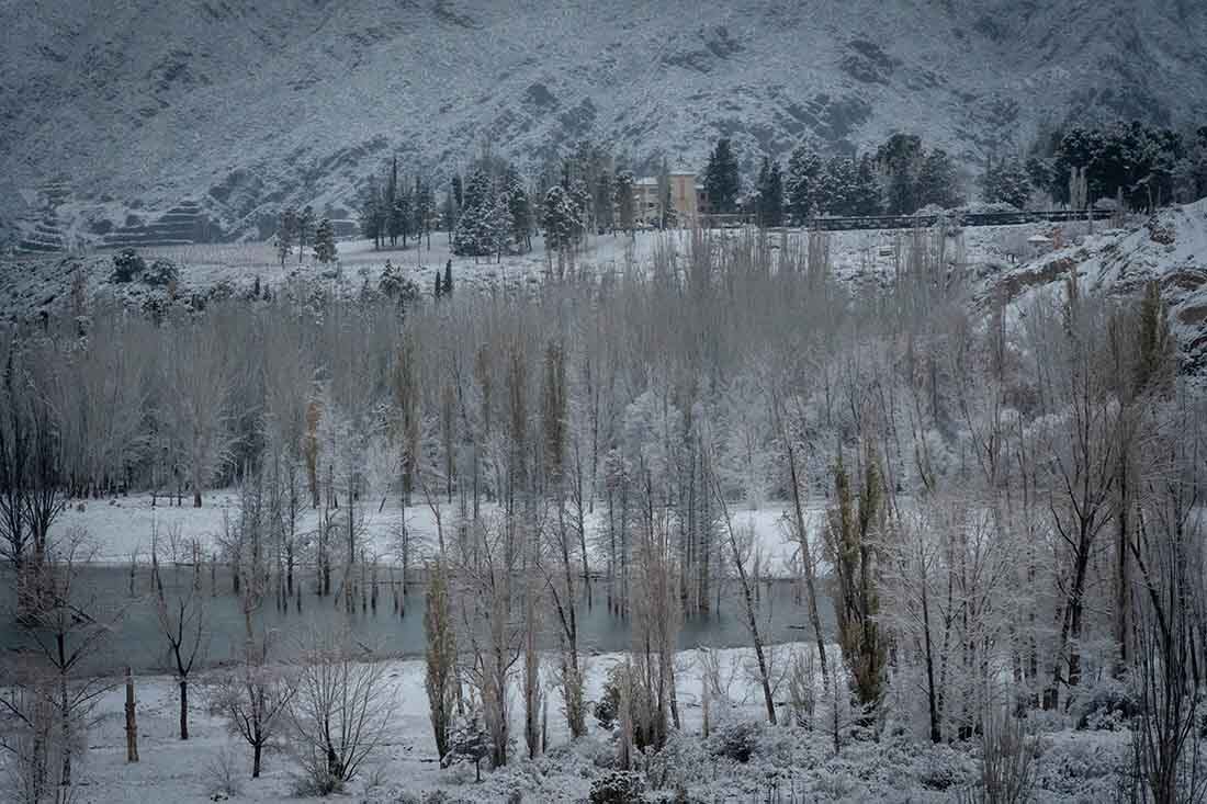 Perilago de Potrerillos nevado