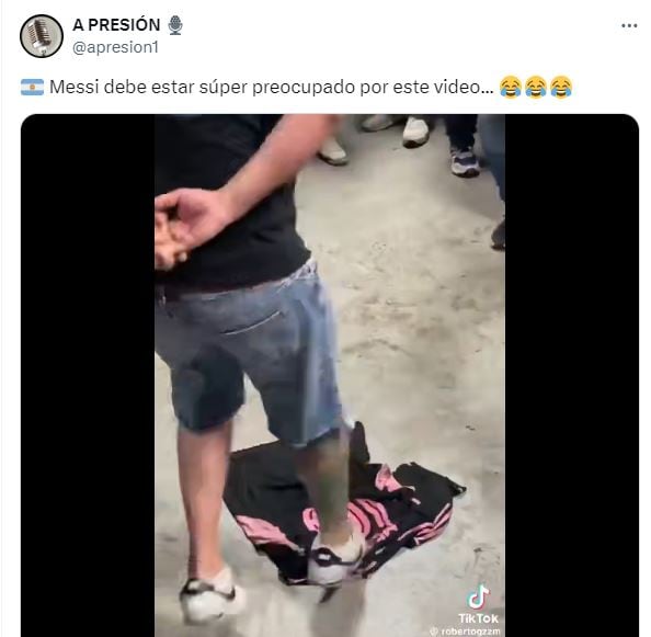 Comentarios sobre la pisada de la camiseta de Messi.