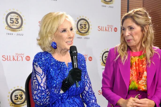 Mirtha Legrand en el desfile de Claudio Cosano