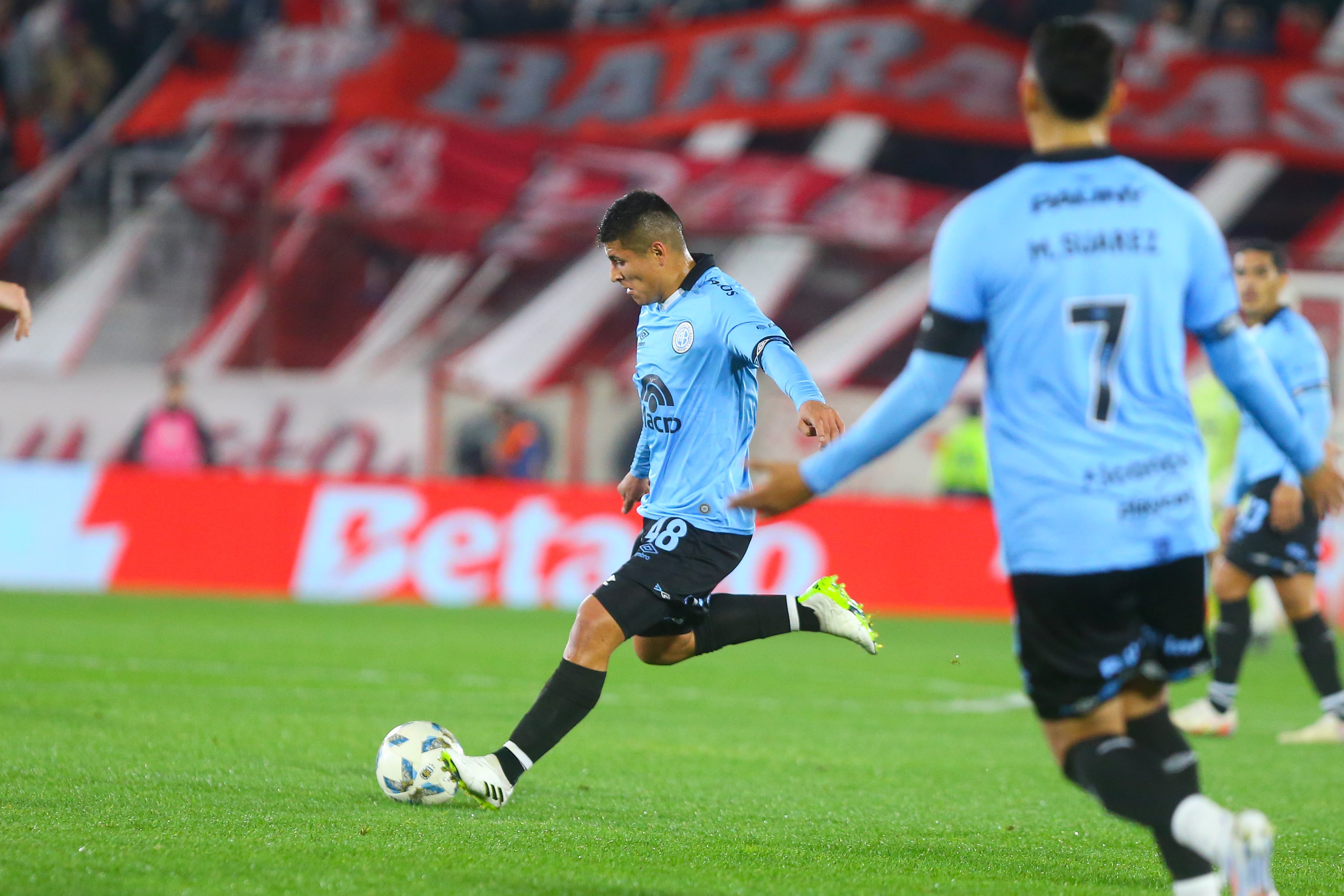 Lucas Bustos debutó ante Huracán, y llega a préstamo a Gimnasia / Foto: Prensa Belgrano