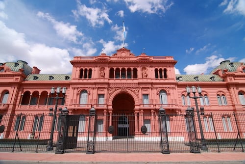 Se pueden reportar normas burocráticas de los ámbitos nacional, provincial y municipal (Foto archivo)