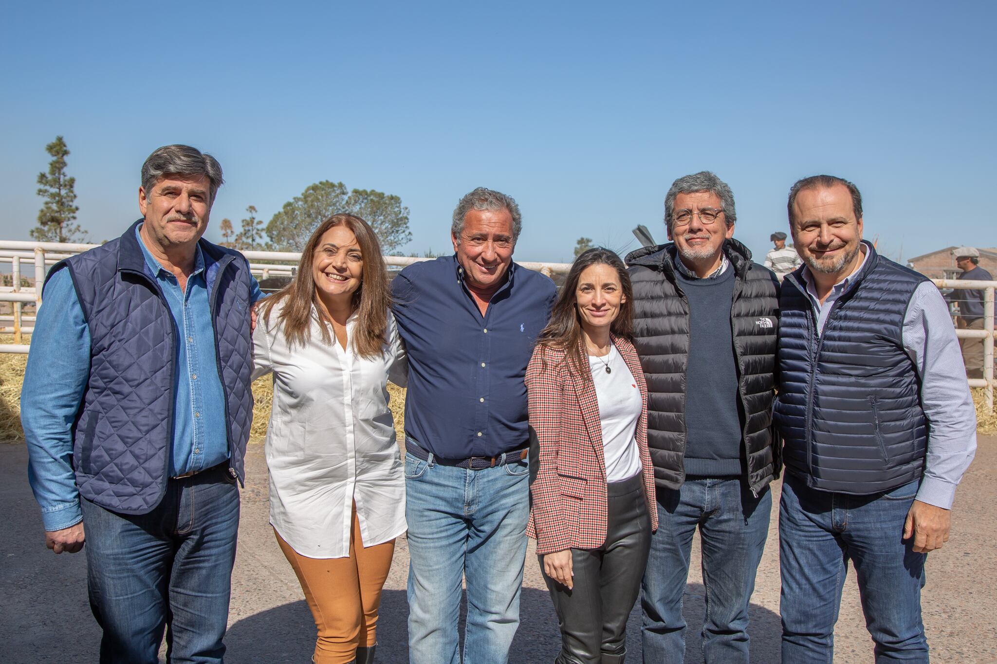 Mario Abed, Gabriela Lizana, Freddy Vila, Carla Pitiot, Sergio Moralejo y Jorge Solmi, secretario de Agricultura y Ganadería de la Nación.