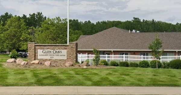 Centro de Atención especial de Alzheimer de Glen Oaks en Estados Unidos.