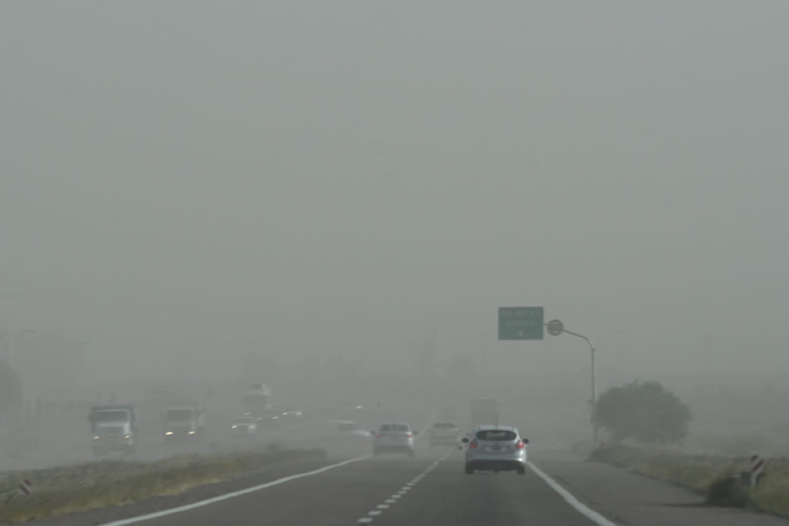 Alerta de viento Zonda: afectará el sábado y domingo a Mendoza - Marcelo Rolland / Los Andes