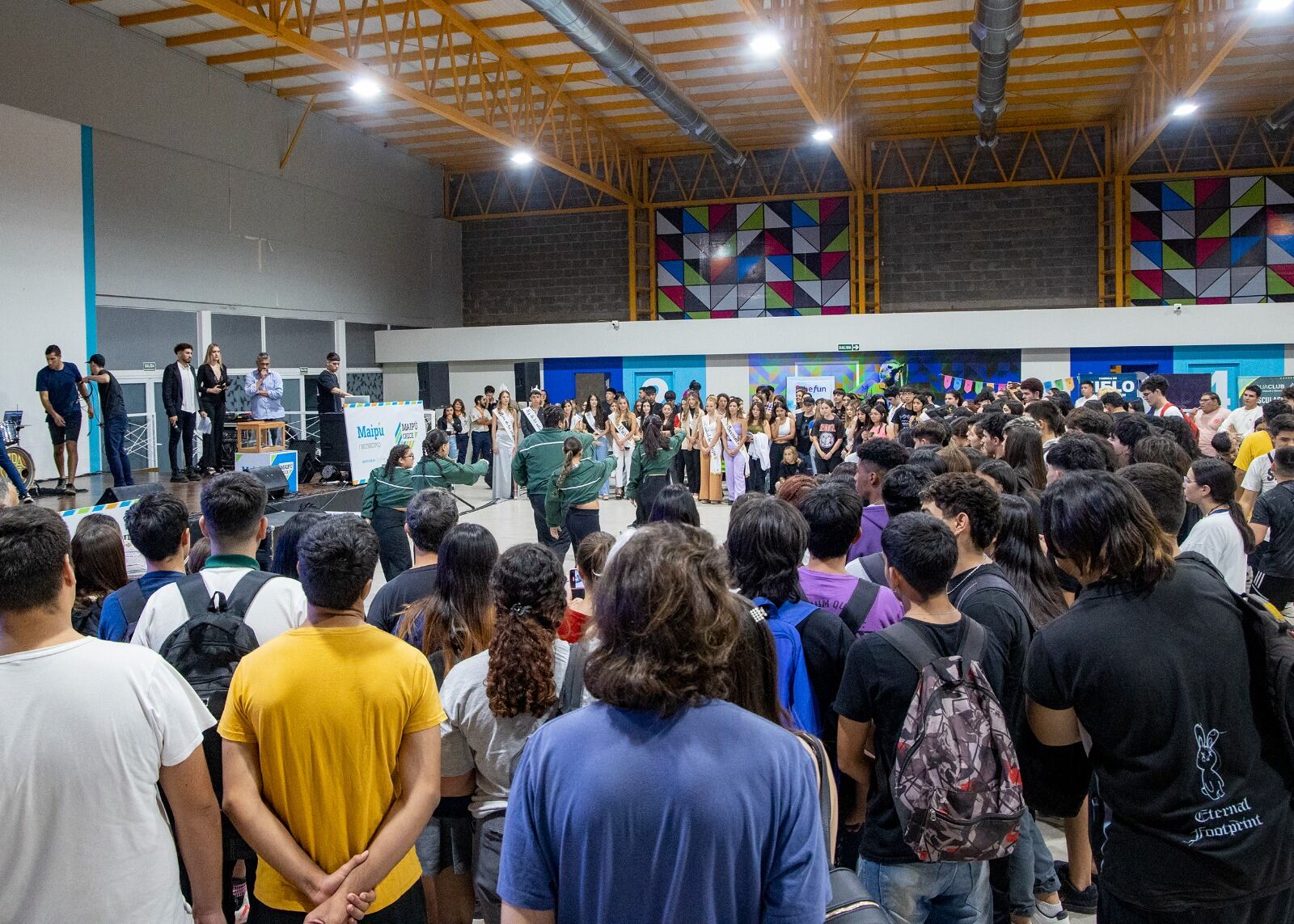 Maipú reconoció a jóvenes destacados