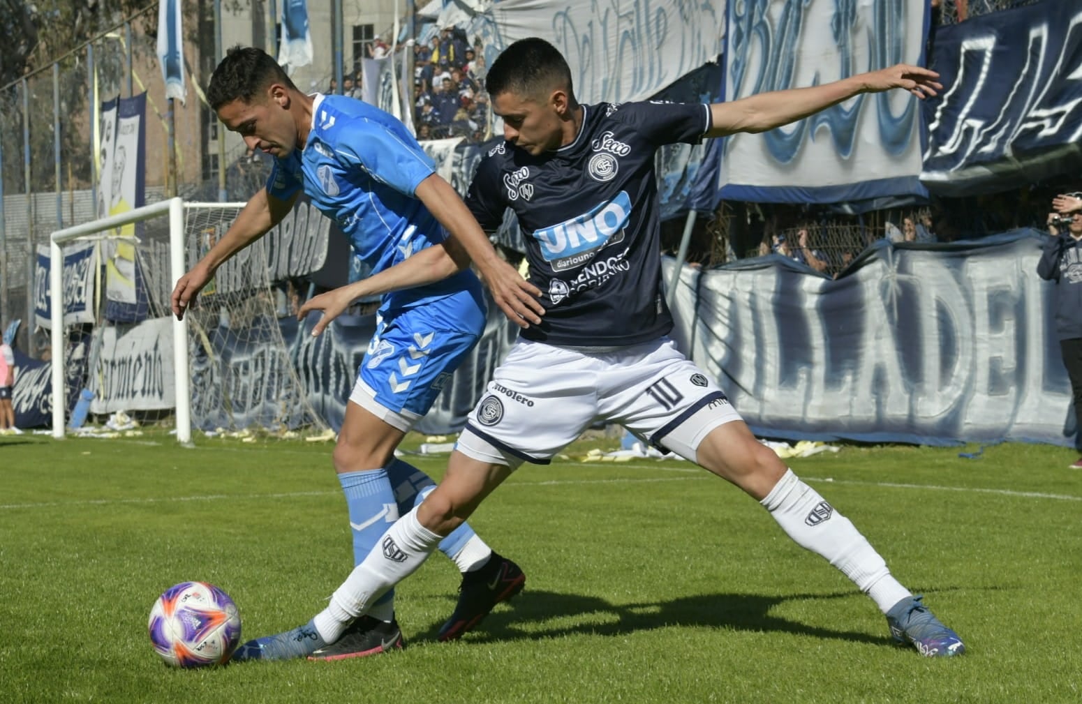 Independiente Rivadavia enfrenta a Temperley por la fecha 31 de la Primera Nacional / Orlando Pelichotti.