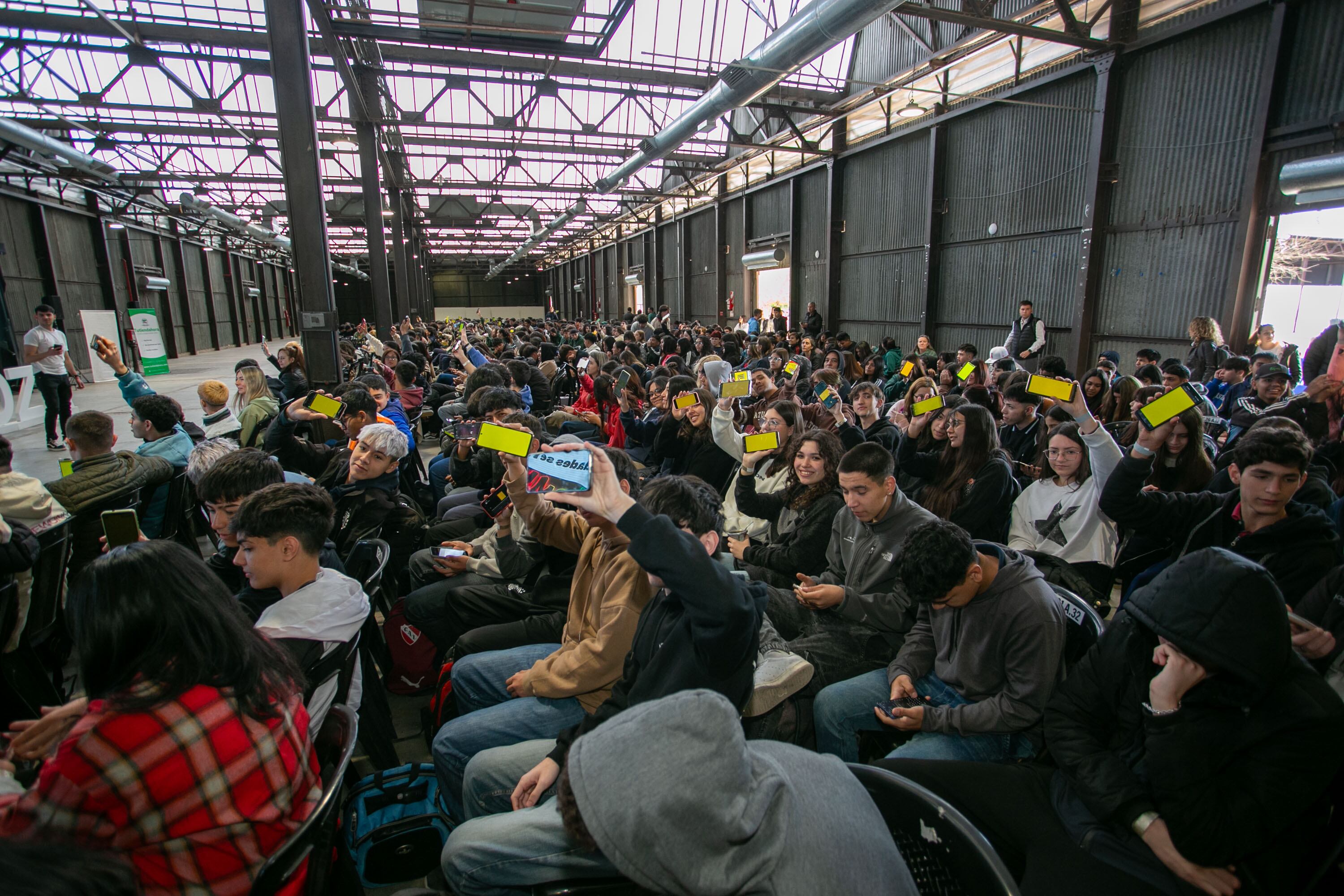 Ulpiano Suarez participó en un taller de empleabilidad con más de 1500 estudiantes secundarios