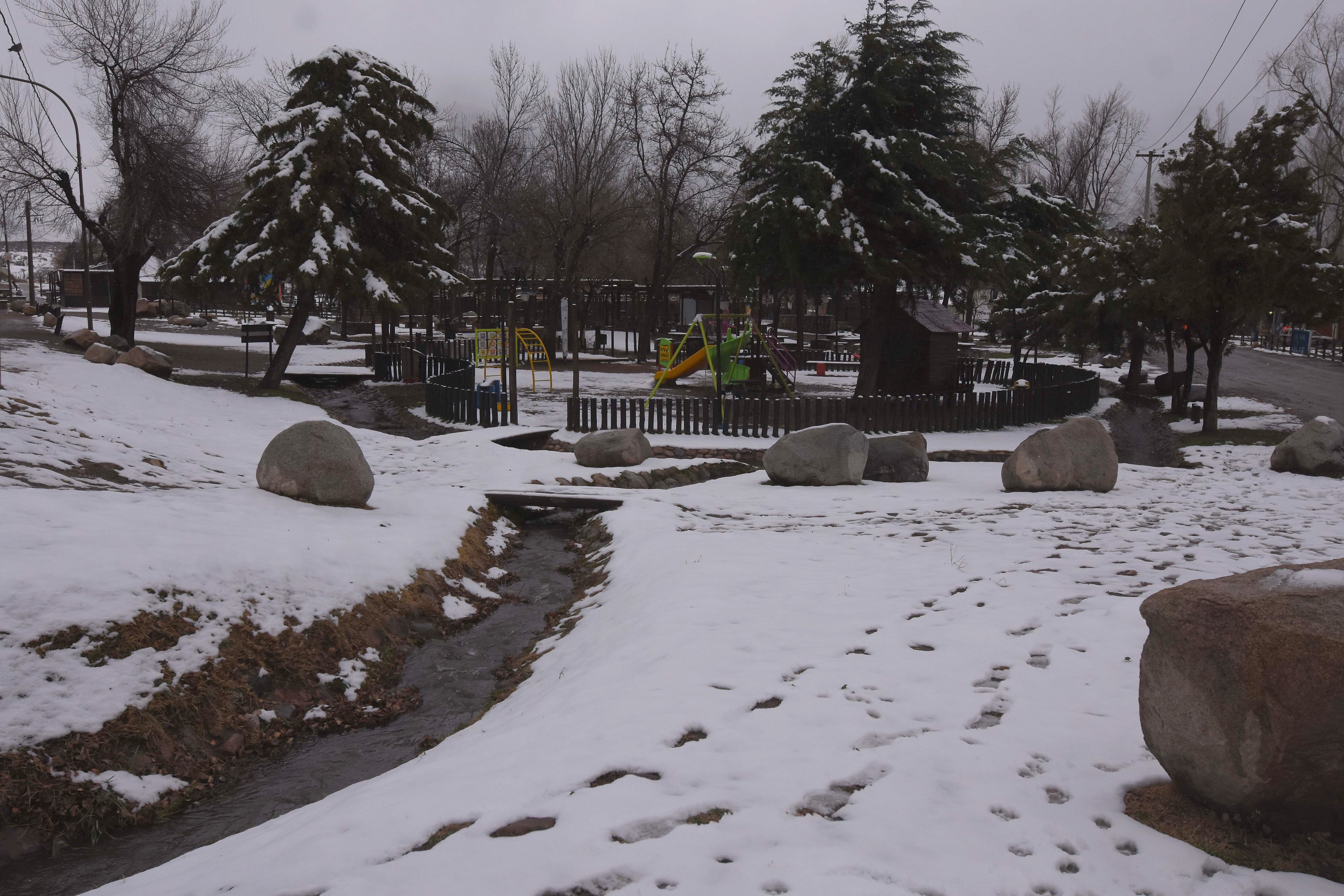 El Manzano Histórico también se pintó de blanco con la ultima nevada