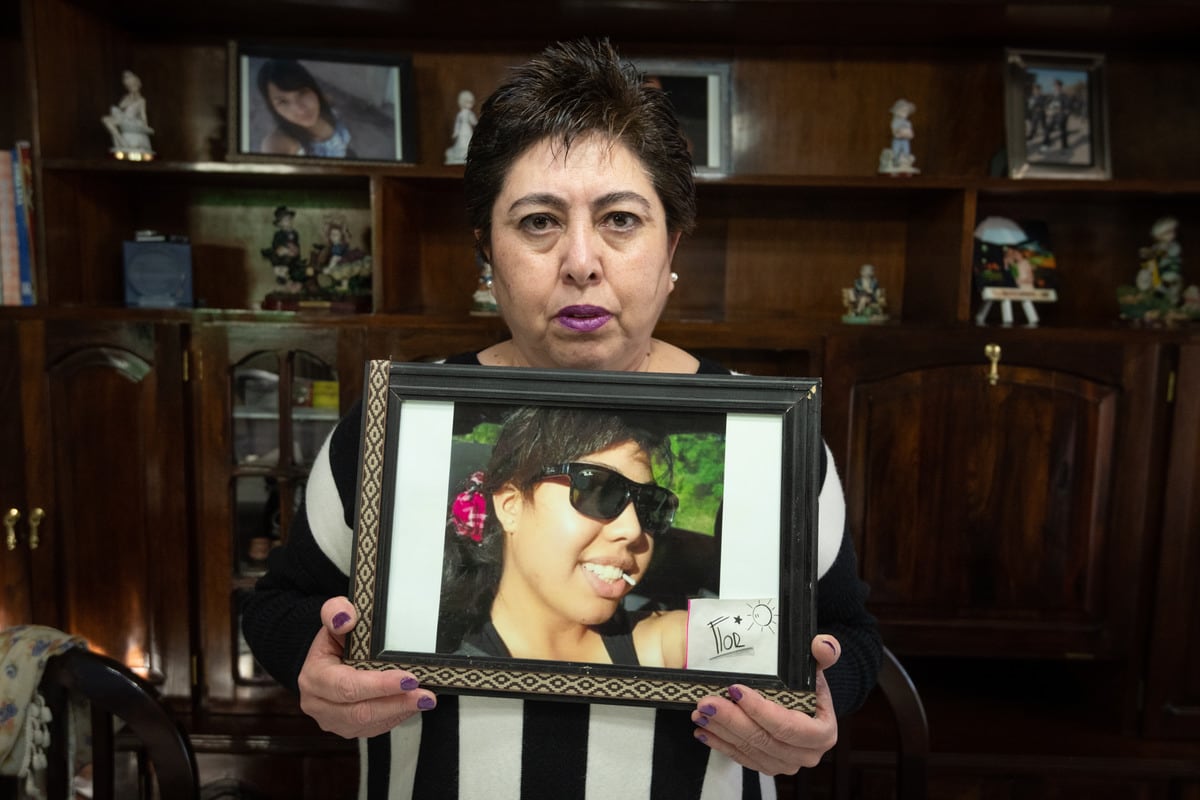 Chicos que quedan huérfanos luego de que sus madres son asesinadas.
Que pasa con las victimas colaterales. Cuantos son esos niños y como se los asisten.
Graciela Bianchi, madre de Florencia Peralta asesinada por su pareja en septiembre del 2016

Foto: Ignacio Blanco / Los Andes