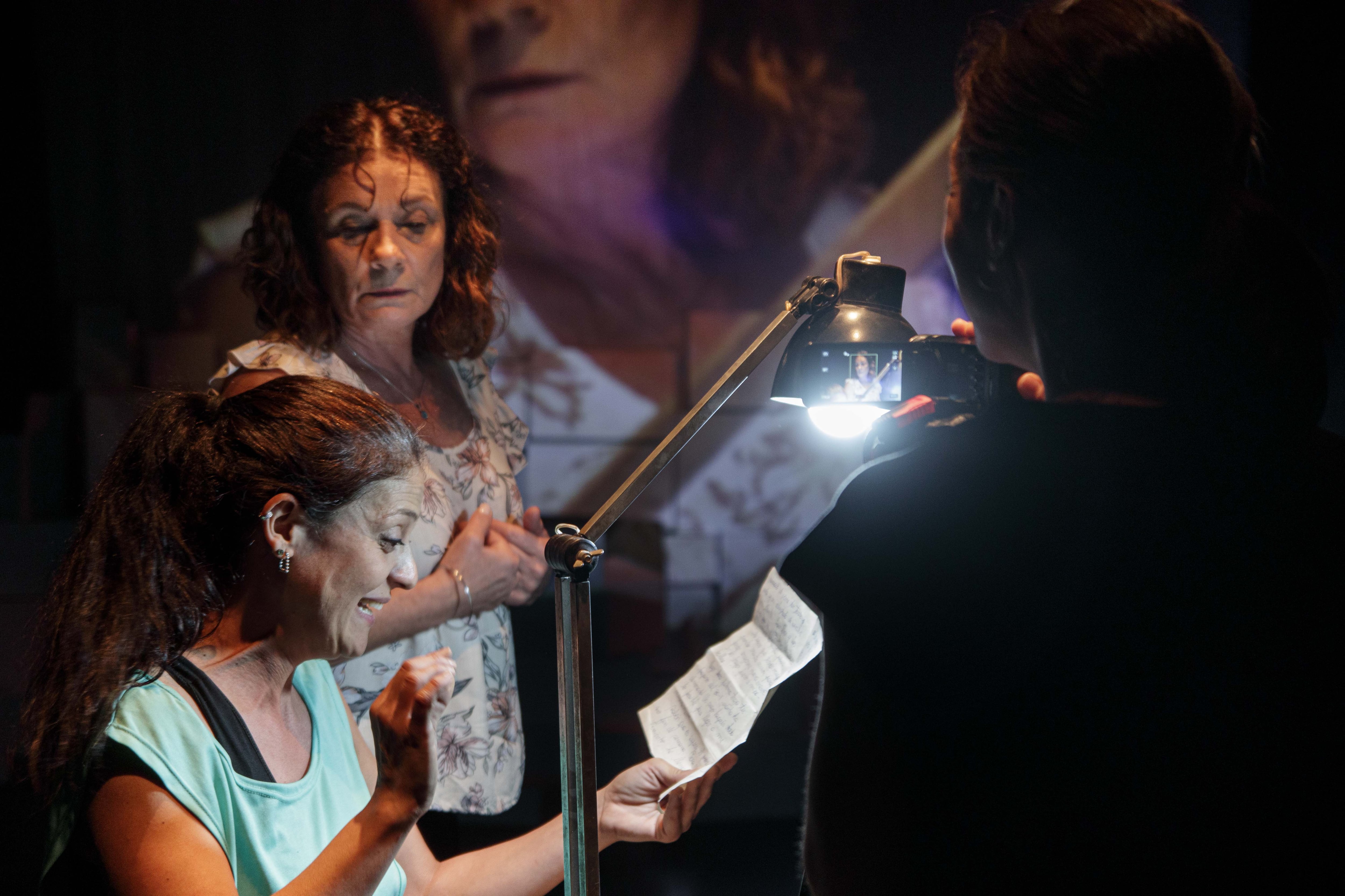 Obra con Sandra Viggiani y Melisa Lara.