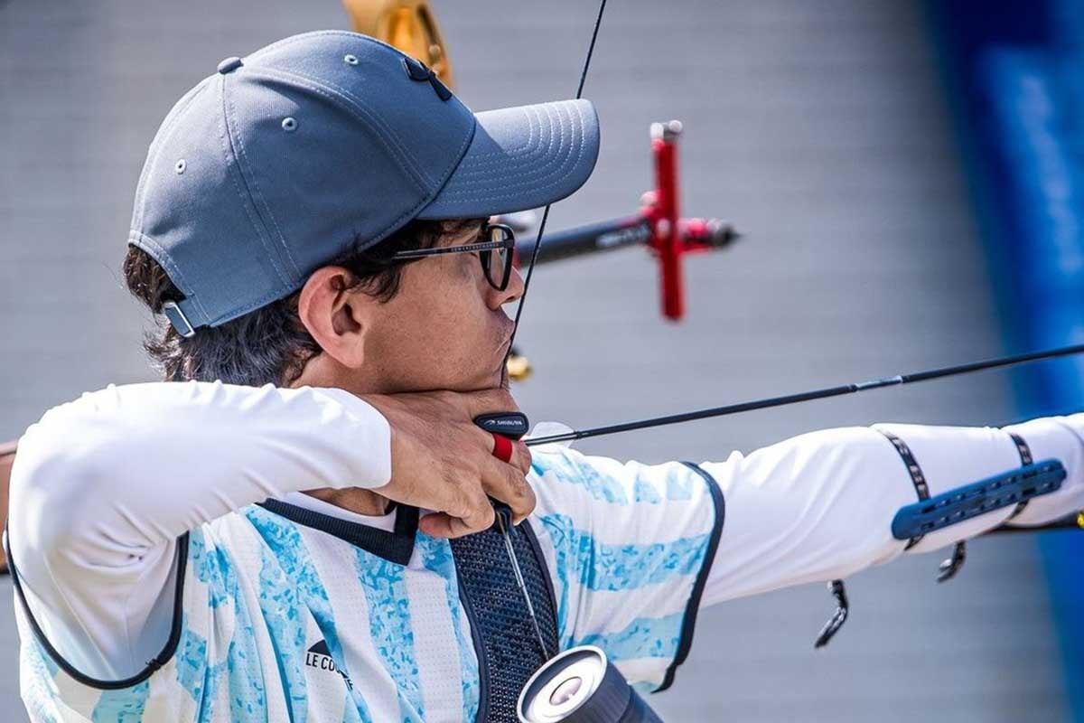 El arquero argentino debutó en Paris 2024 e hizo historia.