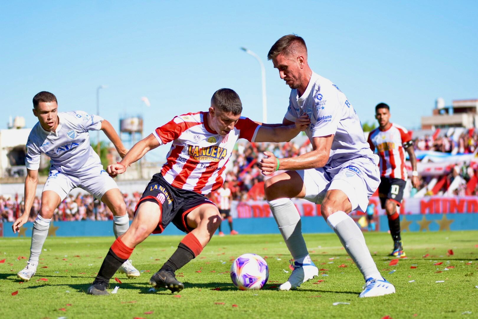 Tomás Conechny y Federico Rasmussen tuvieron un buen debut en Godoy Cruz / Prensa Liga Profesional.