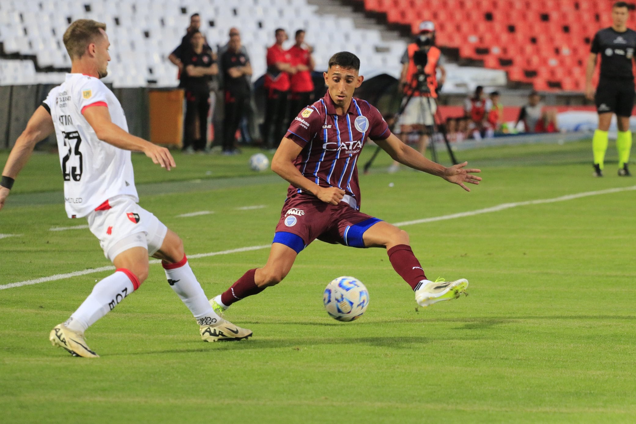 Newell's Old Boys visitó a Godoy Cruz en la fecha 18 de la Liga Profesional 2024.