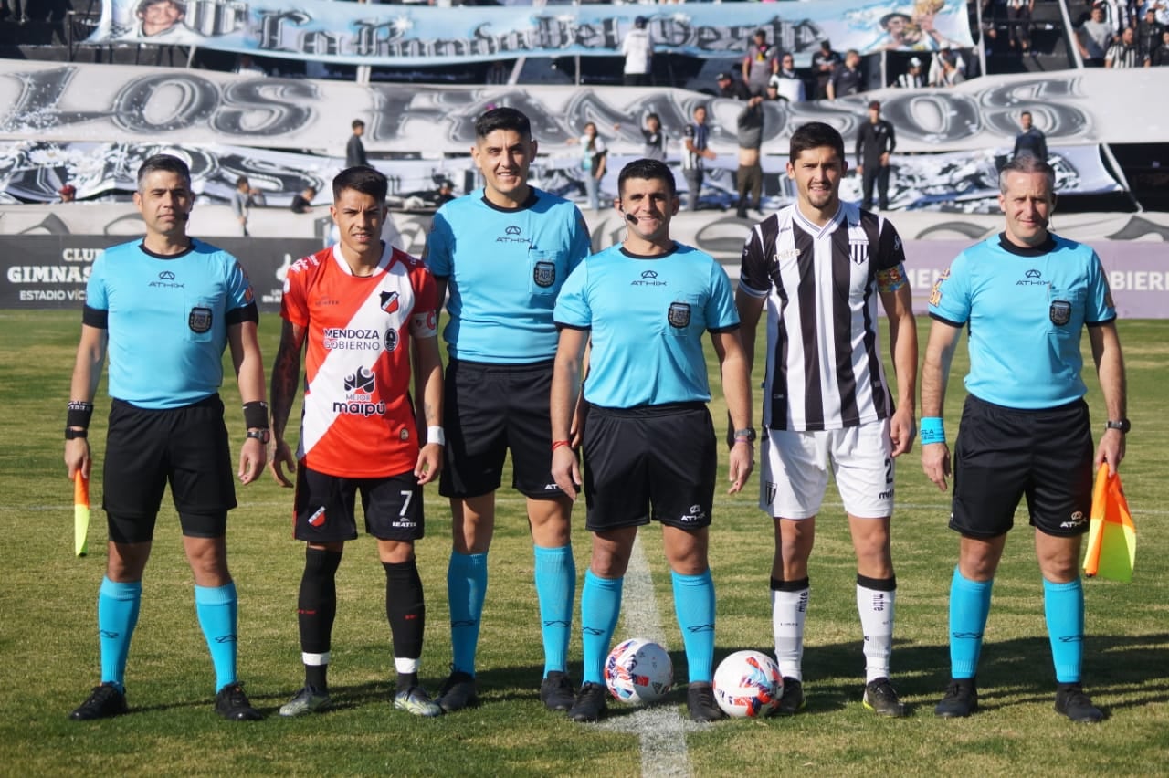 Por la 20° fecha de la Primera Nacional, Gimnasia y Esgrima igualó 1-1 con Deportivo Maipú. / Gentileza: Prensa CDM.