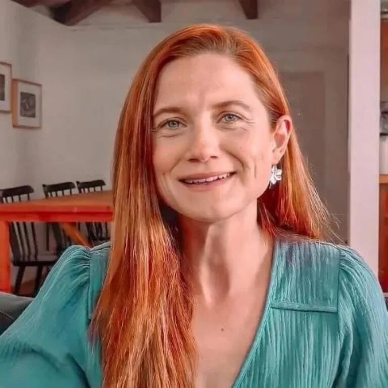 Así luce la intérprete de Ginny Weasley en Harry Potter.