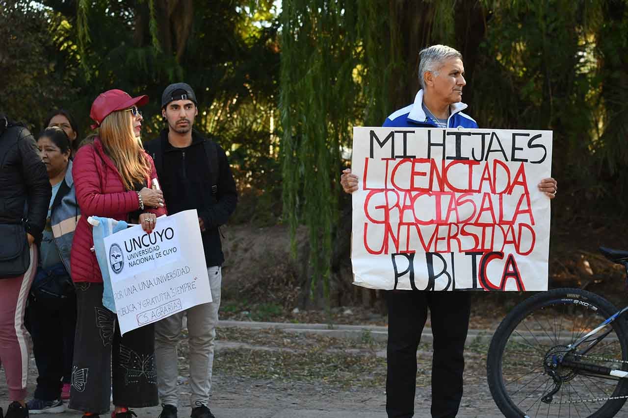 Más de 40 mil personas se movilizaron en Mendoza  en defensa a la educación pública durante la marcha de abril. Archivo / Los Andes 