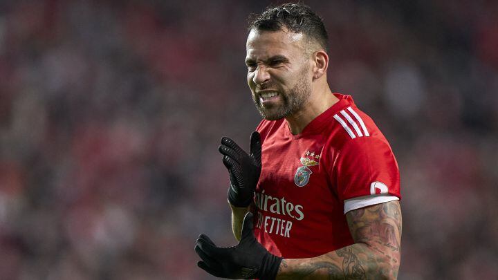 El Benfica de Otamendi se medirá contra el Ajax a partir de las 17.