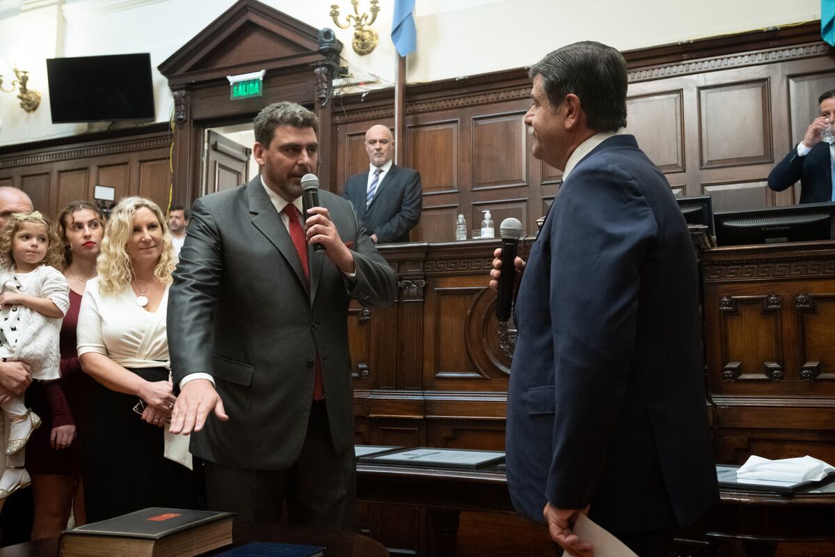 Martín Kerchner será el jefe de bloque del frente Cambia Mendoza en el Senado. En la foto, junto al vicegobernador Mario Abed. Ignacio Blanco / Los Andes