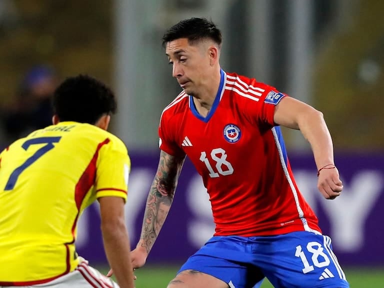 Rodrigo Echeverría con la camiseta de Chile