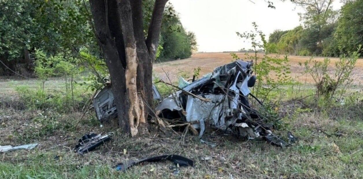 Así quedó el vehículo donde se desplazaba Agustín Fratini.