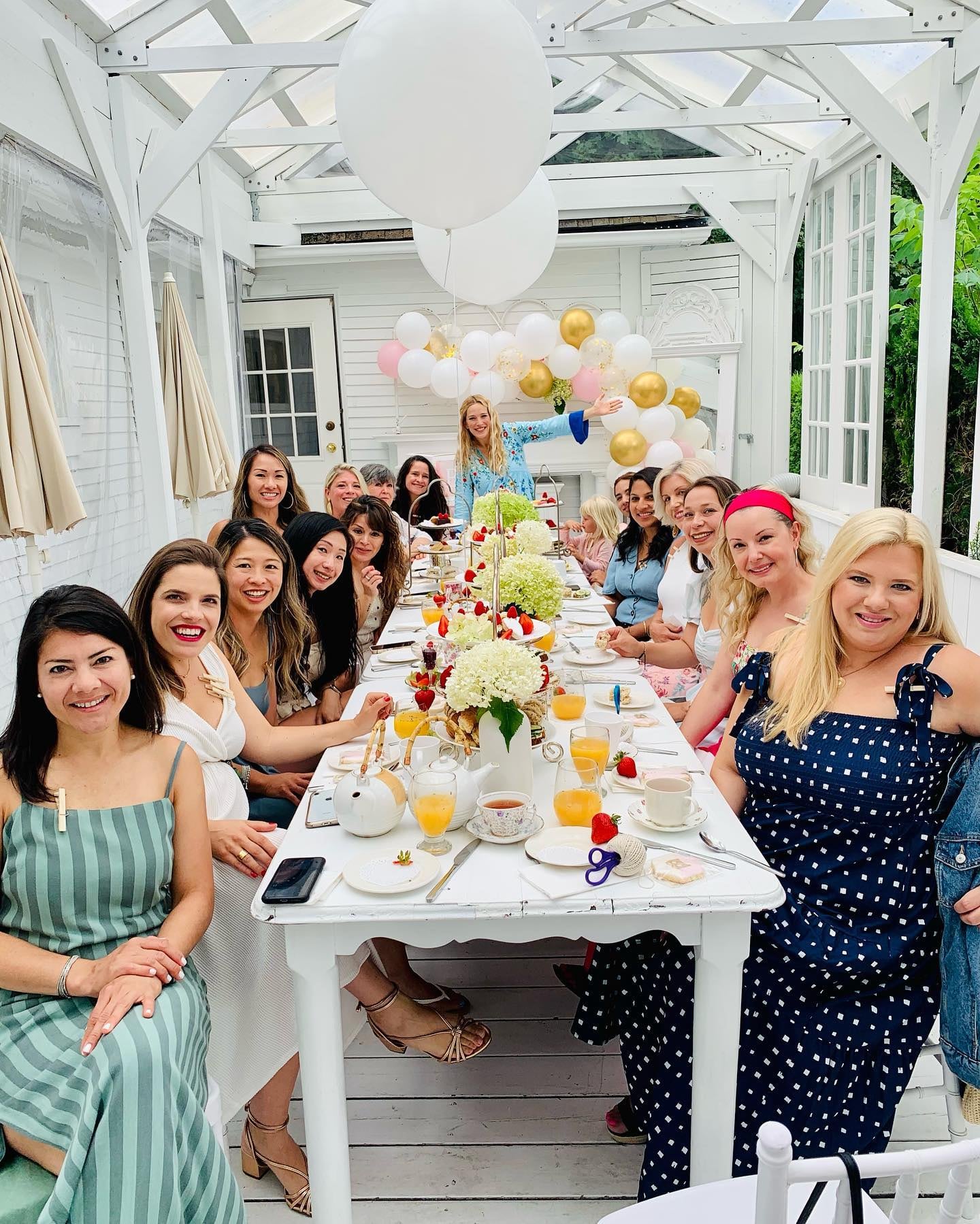 Luisana Lopilato celebró el baby shower de su cuerta hija.