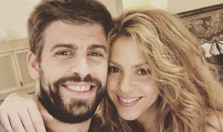 Los paparazzi encontraron a Shakira y Piqué en la playa