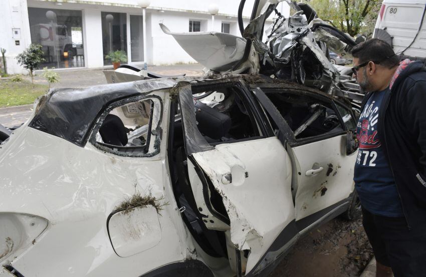 
    Así quedó la Renault Captur tras el fuerte impacto que le costó la vida a cinco personas.
   