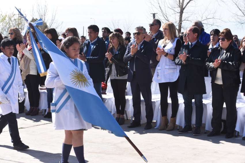 
Hace poco el Gobierno otorgó el 100% de zona a la escuela ubicada en Tupungato.  | Prensa Gobierno de Mendoza
   