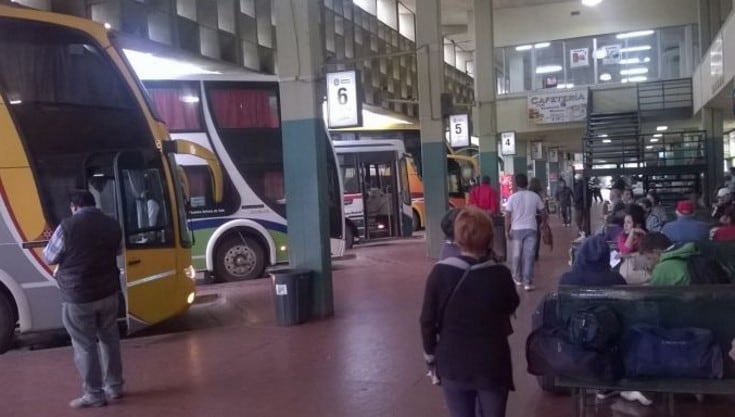 El transporte público de media y larga distancia también aumenta: 70% entre diciembre y enero. Foto: Archivo Los Andes.