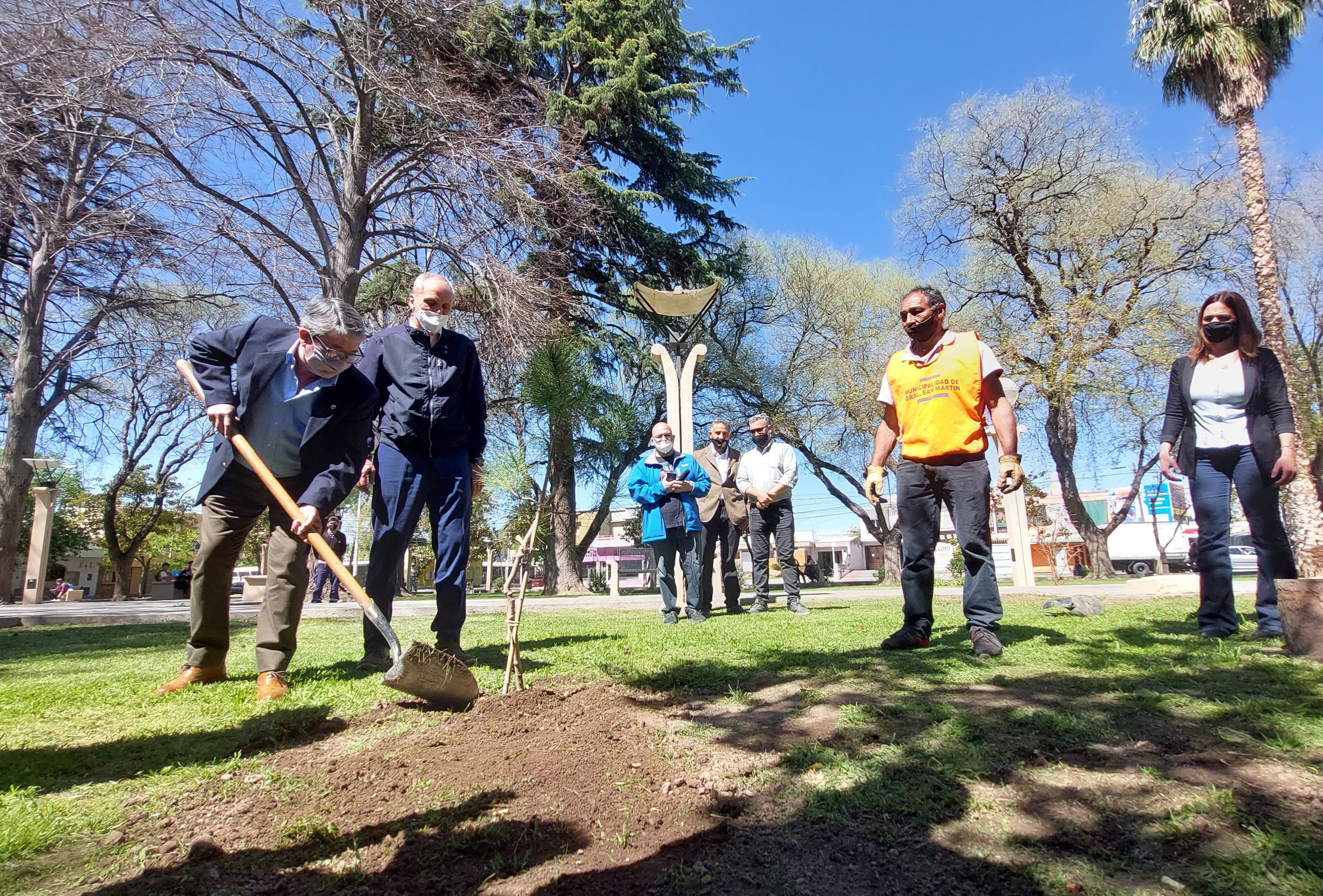 Entrega de retoño histórico en San Martín