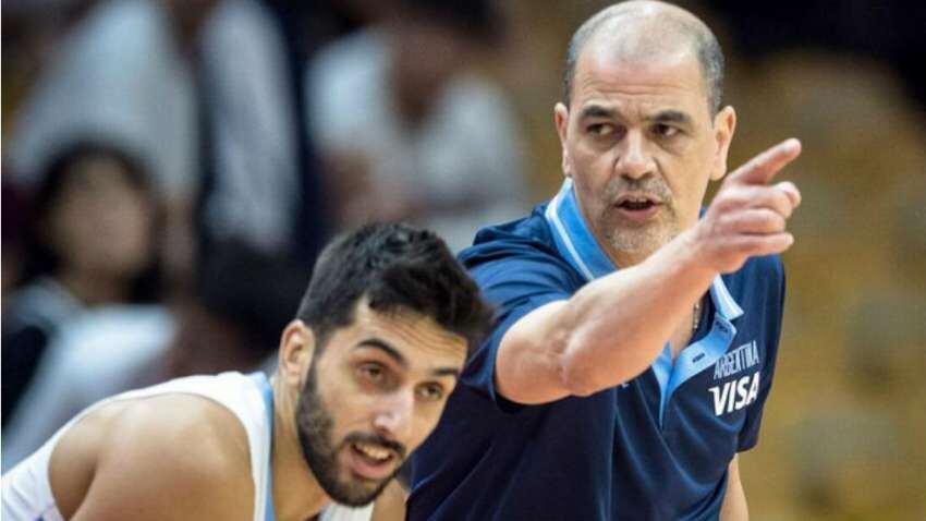 
Sergio Hernández junto al base Facundo Campazzo.  | Gentileza.
   