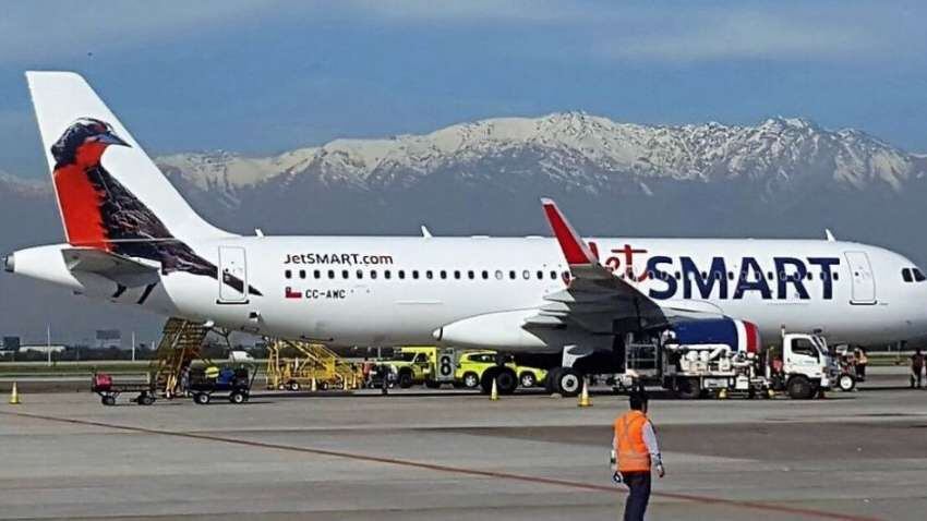 
Jet Smart es la aerolínea low cost que comenzó a operar en Mendoza recientemente
